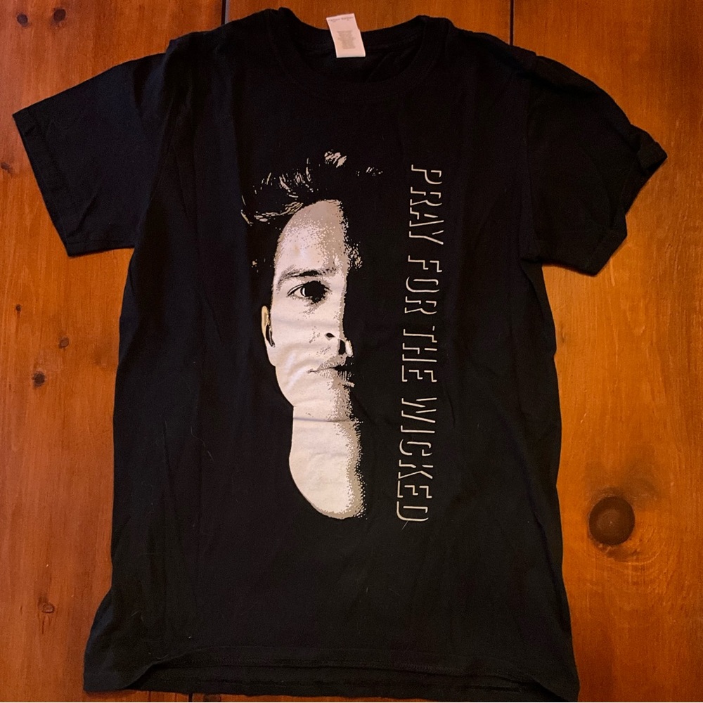 Pray for the wicked tour shirt panic at the disco size small unisex